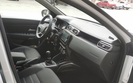 Dacia Duster II, 2023 год, 2 100 000 рублей, 6 фотография