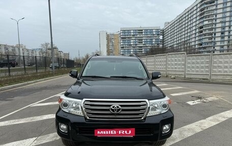 Toyota Land Cruiser 200, 2012 год, 3 350 000 рублей, 2 фотография