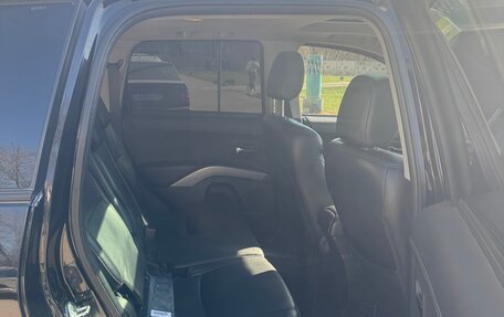 Mitsubishi Outlander III рестайлинг 3, 2008 год, 850 000 рублей, 11 фотография