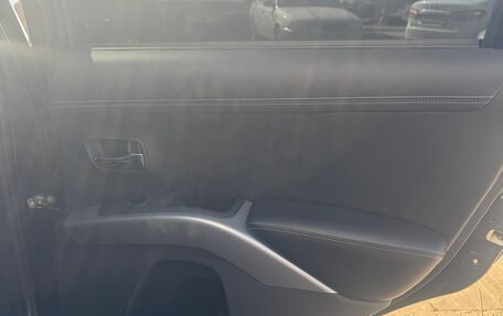 Mitsubishi Outlander III рестайлинг 3, 2008 год, 850 000 рублей, 12 фотография