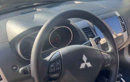 Mitsubishi Outlander III рестайлинг 3, 2008 год, 850 000 рублей, 22 фотография