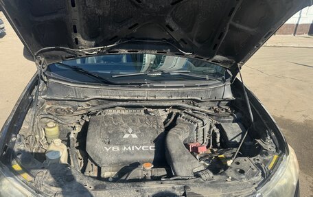 Mitsubishi Outlander III рестайлинг 3, 2008 год, 850 000 рублей, 30 фотография