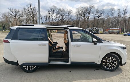 KIA Carnival, 2020 год, 3 990 000 рублей, 5 фотография