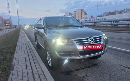 Volkswagen Touareg III, 2007 год, 950 000 рублей, 2 фотография