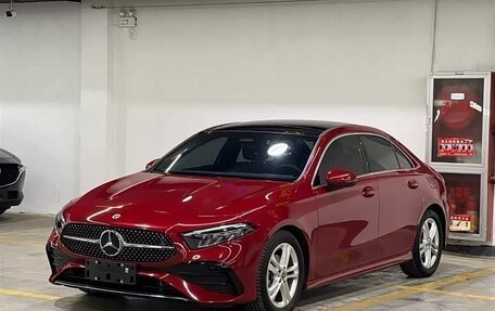 Mercedes-Benz A-Класс, 2023 год, 1 950 000 рублей, 1 фотография