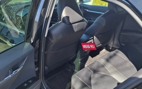 Toyota Camry, 2019 год, 3 800 000 рублей, 10 фотография