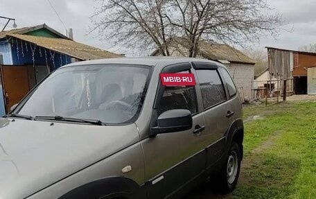 Chevrolet Niva I рестайлинг, 2013 год, 550 000 рублей, 3 фотография