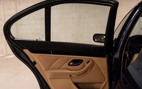 BMW 5 серия, 2003 год, 970 000 рублей, 32 фотография