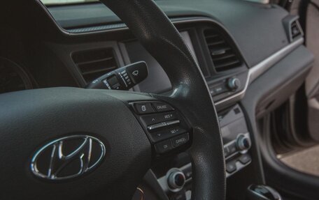 Hyundai Elantra VI рестайлинг, 2019 год, 1 349 000 рублей, 13 фотография