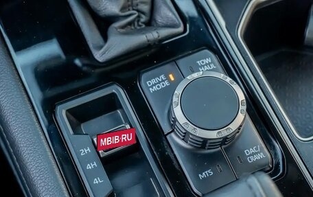 Toyota Tundra, 2023 год, 7 890 000 рублей, 11 фотография