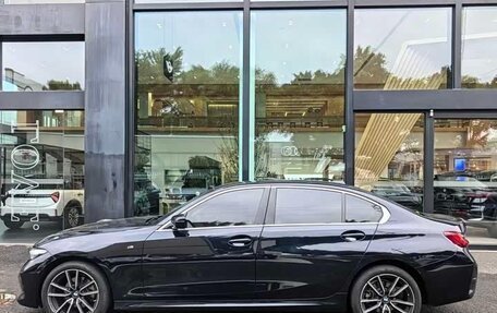 BMW 3 серия, 2024 год, 3 900 000 рублей, 11 фотография