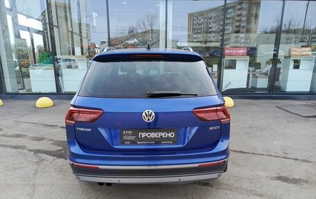 Volkswagen Tiguan II, 2018 год, 2 498 900 рублей, 7 фотография