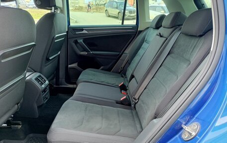 Volkswagen Tiguan II, 2018 год, 2 498 900 рублей, 15 фотография