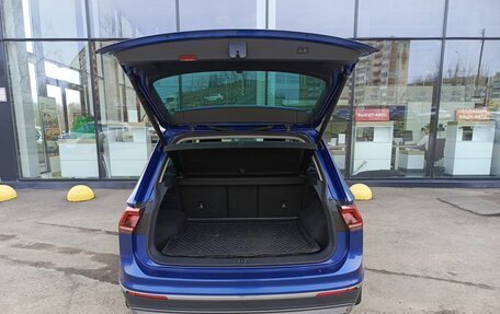 Volkswagen Tiguan II, 2018 год, 2 498 900 рублей, 12 фотография