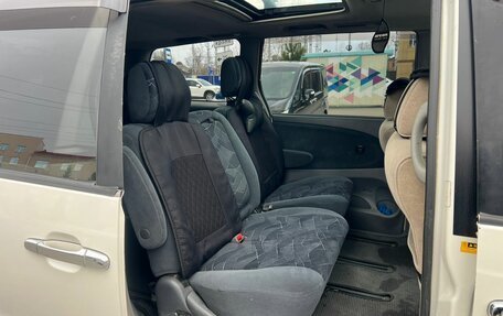 Toyota Estima III рестайлинг -2, 2002 год, 1 079 000 рублей, 13 фотография