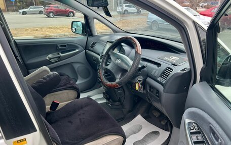 Toyota Estima III рестайлинг -2, 2002 год, 1 079 000 рублей, 14 фотография