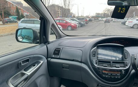 Toyota Estima III рестайлинг -2, 2002 год, 1 079 000 рублей, 17 фотография