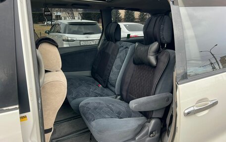 Toyota Estima III рестайлинг -2, 2002 год, 1 079 000 рублей, 11 фотография