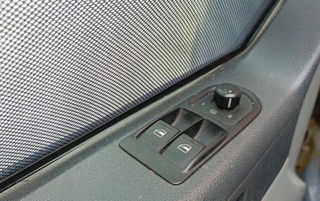 Volkswagen Caravelle T5, 2011 год, 1 900 000 рублей, 10 фотография