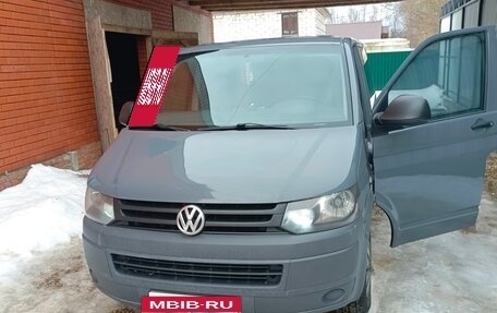 Volkswagen Caravelle T5, 2011 год, 1 900 000 рублей, 2 фотография