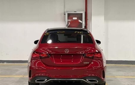 Mercedes-Benz A-Класс, 2023 год, 1 950 000 рублей, 5 фотография