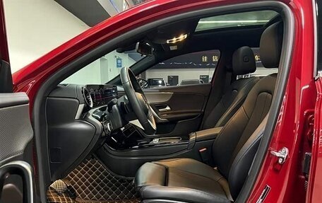 Mercedes-Benz A-Класс, 2023 год, 1 950 000 рублей, 7 фотография