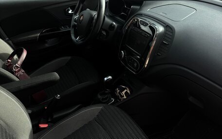 Renault Kaptur I рестайлинг, 2019 год, 1 450 000 рублей, 3 фотография