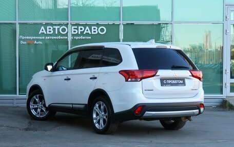Mitsubishi Outlander III рестайлинг 3, 2017 год, 1 849 000 рублей, 12 фотография