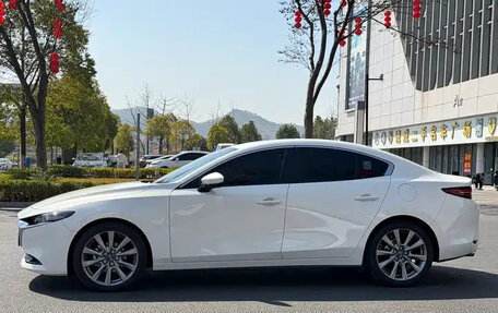 Mazda 3, 2023 год, 1 720 028 рублей, 4 фотография