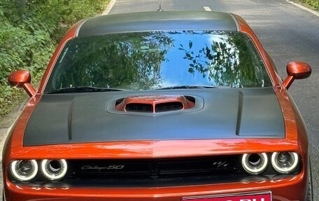 Dodge Challenger III рестайлинг 2, 2020 год, 8 600 000 рублей, 1 фотография