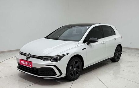 Volkswagen Golf VIII, 2022 год, 1 470 000 рублей, 1 фотография