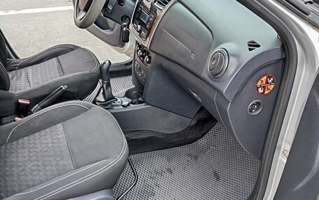 Renault Logan II, 2016 год, 450 000 рублей, 8 фотография