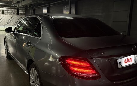 Mercedes-Benz E-Класс, 2020 год, 4 550 000 рублей, 3 фотография