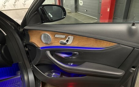 Mercedes-Benz E-Класс, 2020 год, 4 550 000 рублей, 11 фотография