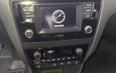 Skoda Rapid I, 2017 год, 1 250 000 рублей, 14 фотография