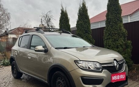 Renault Sandero II рестайлинг, 2015 год, 760 000 рублей, 1 фотография