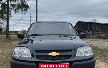 Chevrolet Niva I рестайлинг, 2011 год, 800 000 рублей, 1 фотография