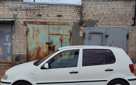 Volkswagen Polo III рестайлинг, 2001 год, 170 000 рублей, 2 фотография