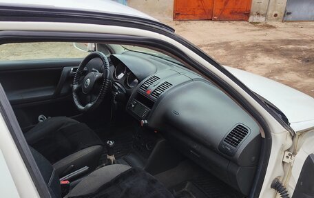 Volkswagen Polo III рестайлинг, 2001 год, 170 000 рублей, 6 фотография