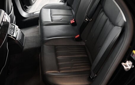 Audi A8, 2018 год, 4 600 000 рублей, 11 фотография