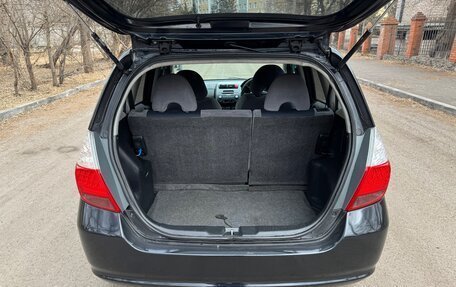 Honda Fit III, 2001 год, 380 000 рублей, 8 фотография