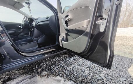 Volkswagen Polo VI (EU Market), 2011 год, 600 000 рублей, 23 фотография