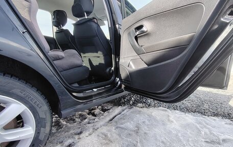 Volkswagen Polo VI (EU Market), 2011 год, 600 000 рублей, 22 фотография