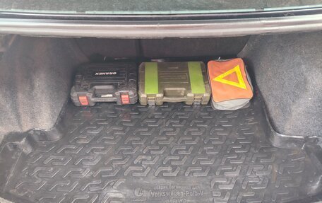 Volkswagen Polo VI (EU Market), 2011 год, 600 000 рублей, 28 фотография
