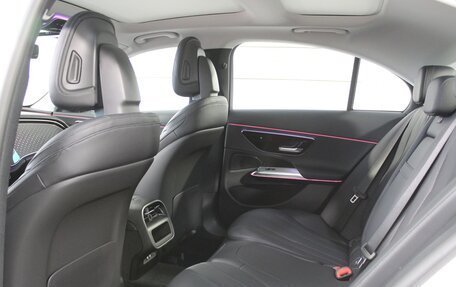 Mercedes-Benz E-Класс, 2024 год, 8 000 000 рублей, 27 фотография