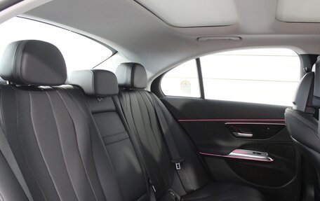 Mercedes-Benz E-Класс, 2024 год, 8 000 000 рублей, 28 фотография