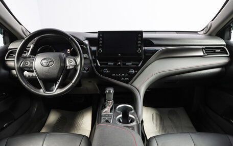 Toyota Camry, 2021 год, 4 149 000 рублей, 14 фотография