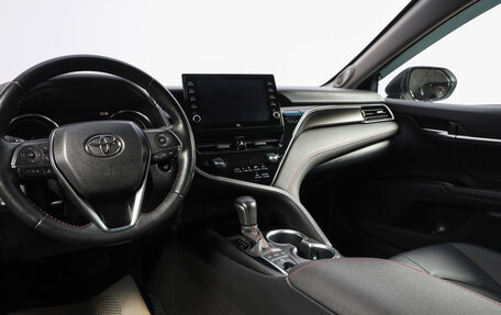 Toyota Camry, 2021 год, 4 149 000 рублей, 10 фотография