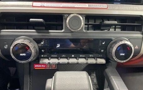 Toyota Tacoma, 2025 год, 8 300 000 рублей, 9 фотография