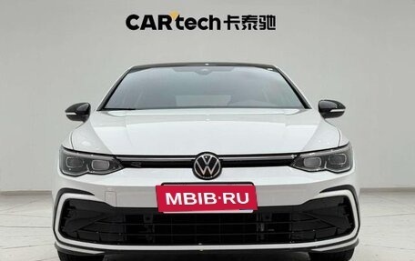 Volkswagen Golf VIII, 2022 год, 1 470 000 рублей, 2 фотография